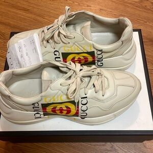 “IT’S GUCCI” Men’s Gucci Sneakers! EUC!